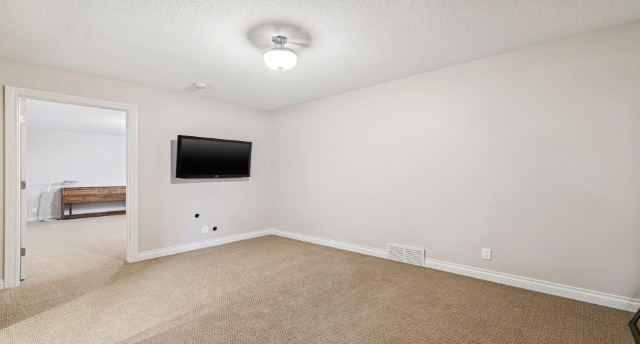 937 Cimarron Park Close, Okotoks, Alberta T1S2E6, 4 Bedrooms Bedrooms, ,3 BathroomsBathrooms,Residential,For Sale,Cimarron Park,A2301302