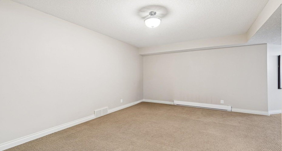 937 Cimarron Park Close, Okotoks, Alberta T1S2E6, 4 Bedrooms Bedrooms, ,3 BathroomsBathrooms,Residential,For Sale,Cimarron Park,A2301302