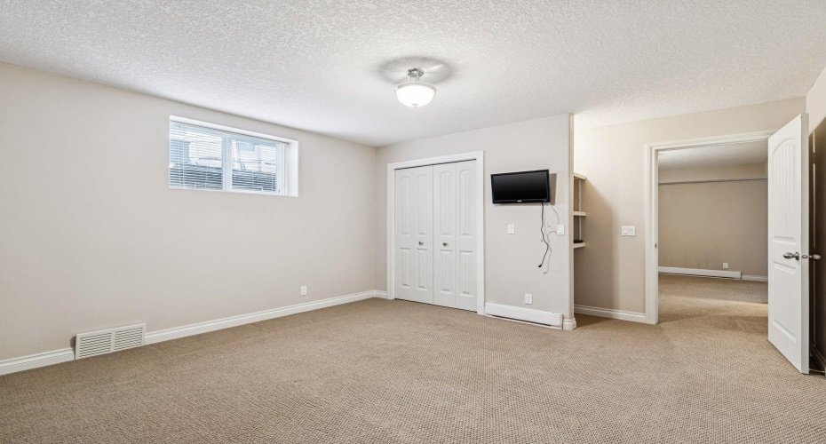 937 Cimarron Park Close, Okotoks, Alberta T1S2E6, 4 Bedrooms Bedrooms, ,3 BathroomsBathrooms,Residential,For Sale,Cimarron Park,A2301302