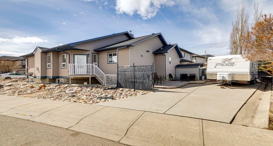 937 Cimarron Park Close, Okotoks, Alberta T1S2E6, 4 Bedrooms Bedrooms, ,3 BathroomsBathrooms,Residential,For Sale,Cimarron Park,A2301302