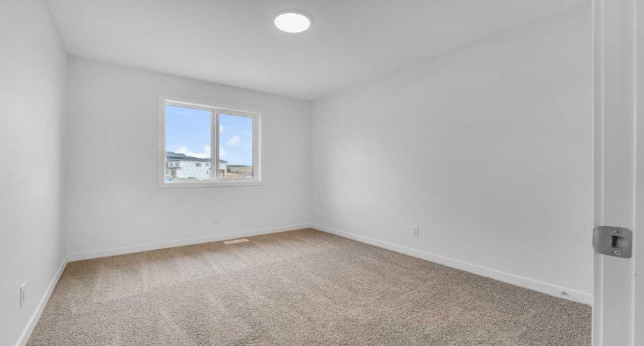 15 Heritage Heath, Cochrane, Alberta T4C3K8, 3 Bedrooms Bedrooms, ,3 BathroomsBathrooms,Residential,For Sale,Heritage,A2301586