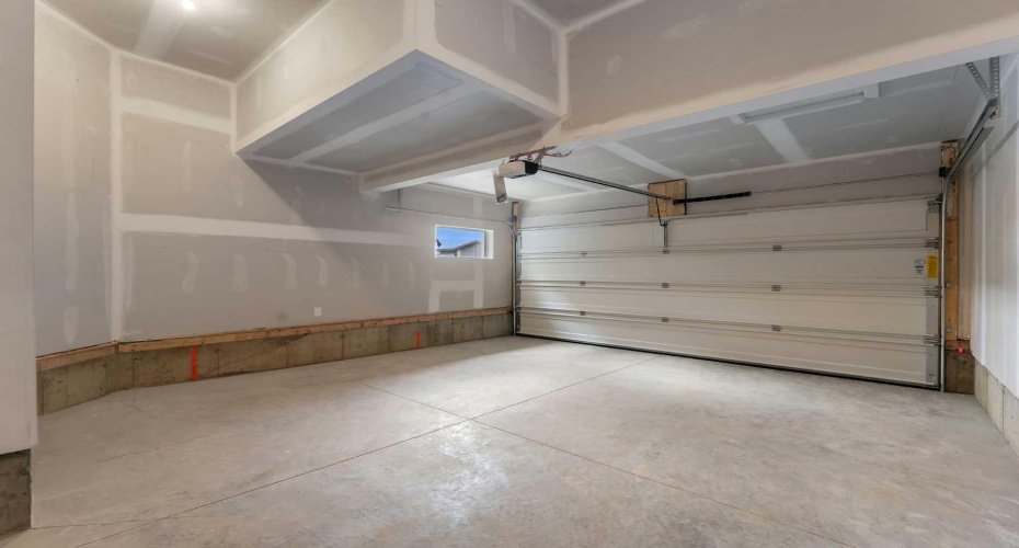 15 Heritage Heath, Cochrane, Alberta T4C3K8, 3 Bedrooms Bedrooms, ,3 BathroomsBathrooms,Residential,For Sale,Heritage,A2301586