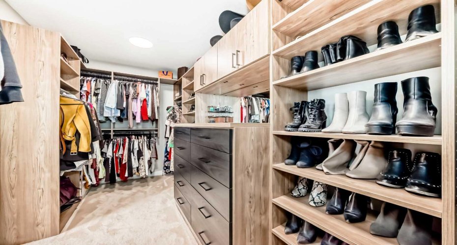 53 Mist Mountain Rise, Okotoks, Alberta T1S5R4, 5 Bedrooms Bedrooms, ,4 BathroomsBathrooms,Residential,For Sale,Mist Mountain,A2302127