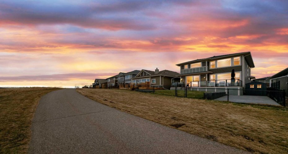 53 Mist Mountain Rise, Okotoks, Alberta T1S5R4, 5 Bedrooms Bedrooms, ,4 BathroomsBathrooms,Residential,For Sale,Mist Mountain,A2302127