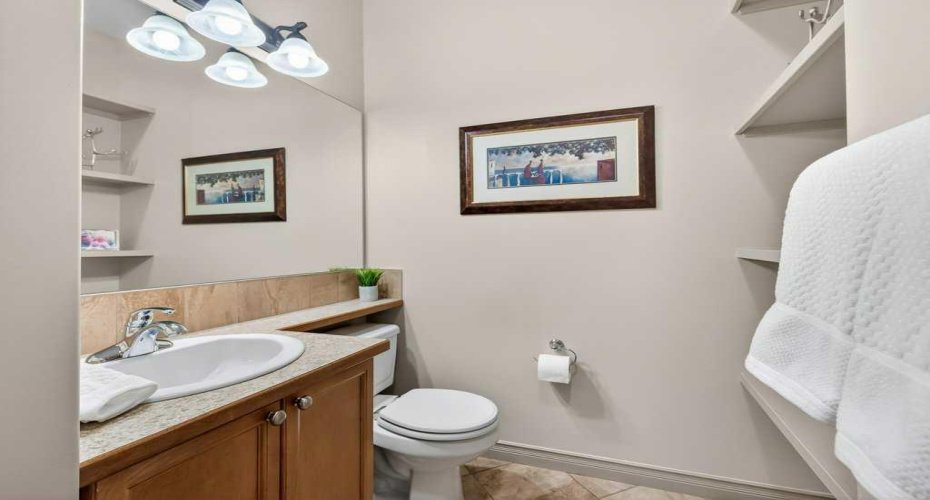 203 Crystal Green Point, Okotoks, Alberta T1S 2K7, 3 Bedrooms Bedrooms, ,3 BathroomsBathrooms,Residential,For Sale,Crystal Green,A2302216