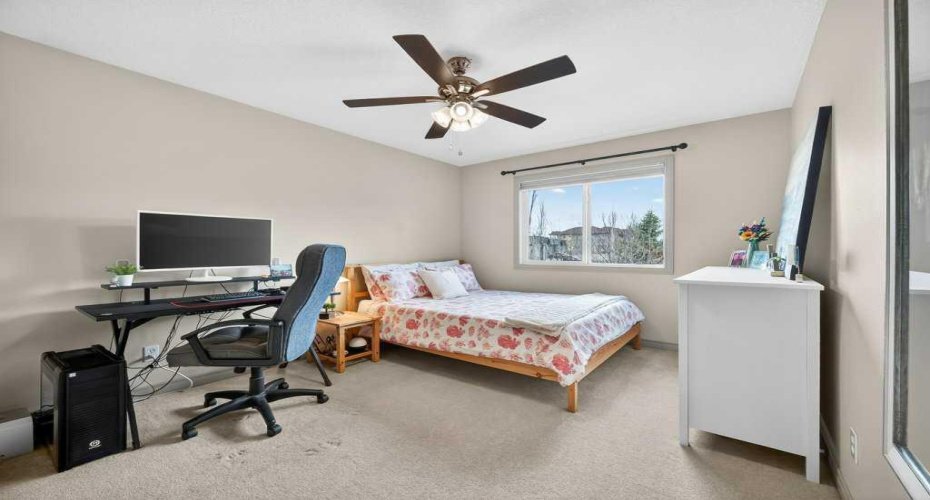 203 Crystal Green Point, Okotoks, Alberta T1S 2K7, 3 Bedrooms Bedrooms, ,3 BathroomsBathrooms,Residential,For Sale,Crystal Green,A2302216