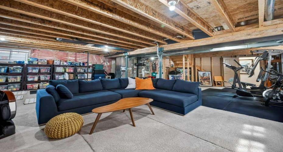 203 Crystal Green Point, Okotoks, Alberta T1S 2K7, 3 Bedrooms Bedrooms, ,3 BathroomsBathrooms,Residential,For Sale,Crystal Green,A2302216