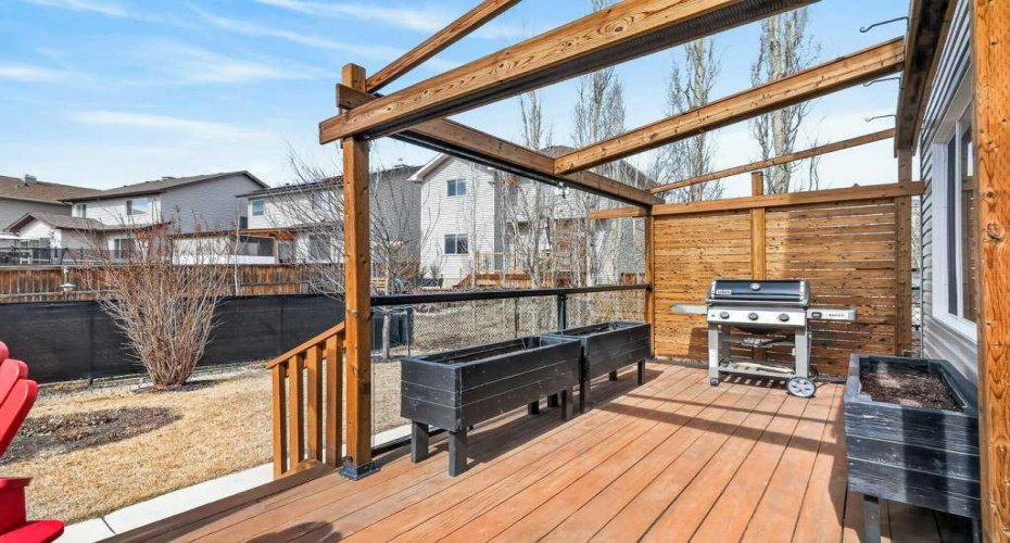 203 Crystal Green Point, Okotoks, Alberta T1S 2K7, 3 Bedrooms Bedrooms, ,3 BathroomsBathrooms,Residential,For Sale,Crystal Green,A2302216