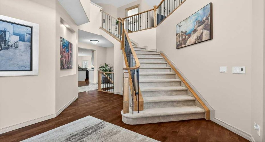 203 Crystal Green Point, Okotoks, Alberta T1S 2K7, 3 Bedrooms Bedrooms, ,3 BathroomsBathrooms,Residential,For Sale,Crystal Green,A2302216