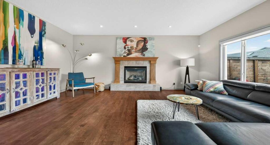 203 Crystal Green Point, Okotoks, Alberta T1S 2K7, 3 Bedrooms Bedrooms, ,3 BathroomsBathrooms,Residential,For Sale,Crystal Green,A2302216