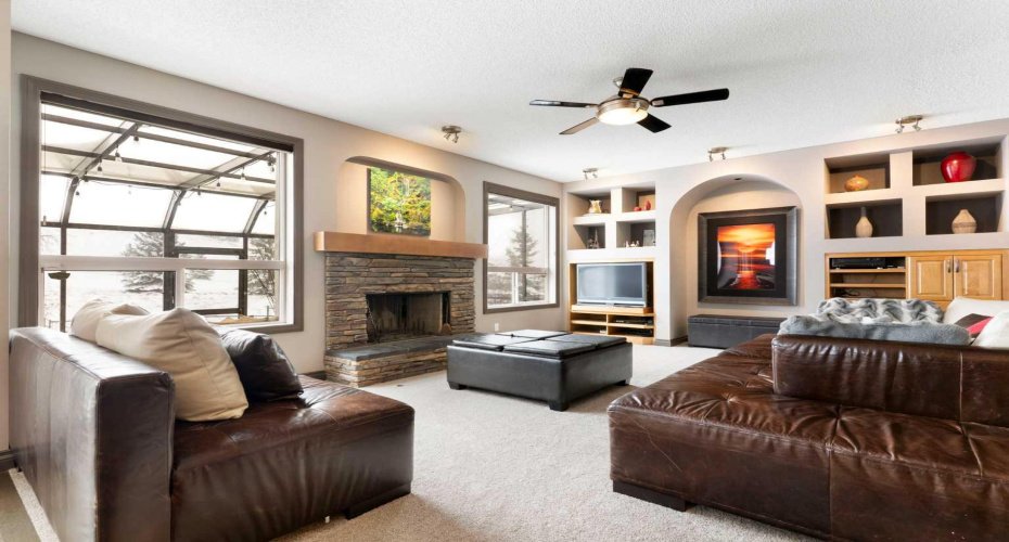 31 Gleneagles Terrace, Cochrane, Alberta T4C 1W4, 4 Bedrooms Bedrooms, ,4 BathroomsBathrooms,Residential,For Sale,Gleneagles,A2303138