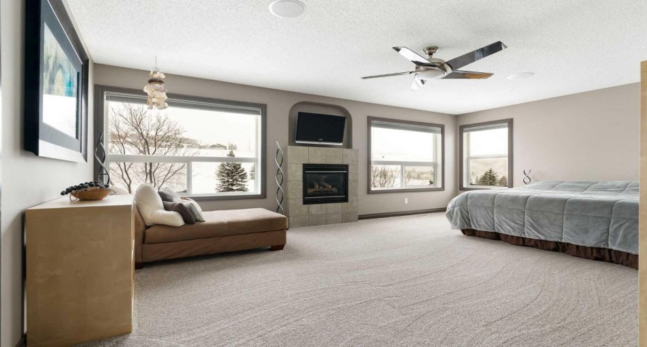 31 Gleneagles Terrace, Cochrane, Alberta T4C 1W4, 4 Bedrooms Bedrooms, ,4 BathroomsBathrooms,Residential,For Sale,Gleneagles,A2303138