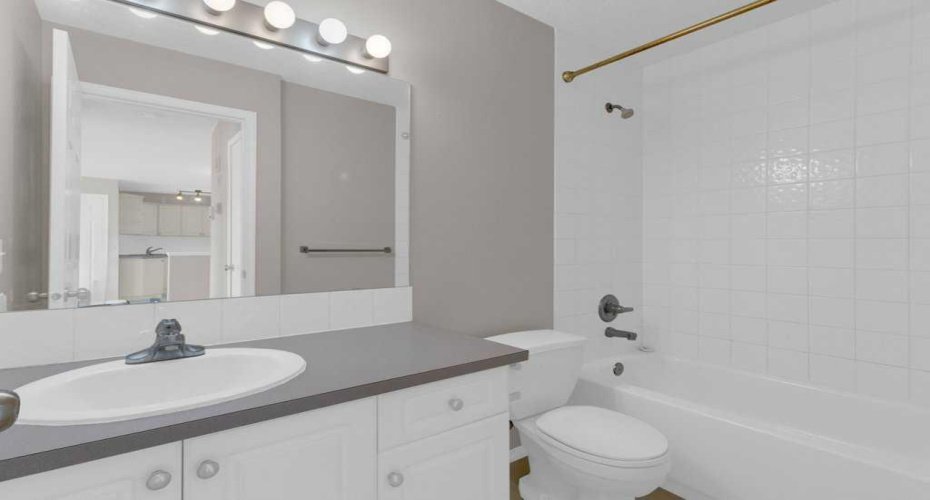 4 pce bath on main level