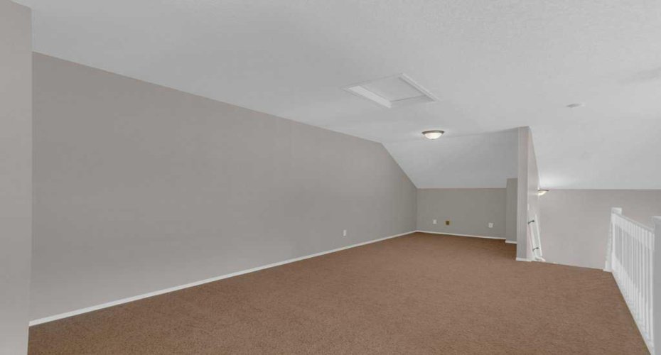 170 N Railway Street, Okotoks, Alberta T1S 1Z8, 1 Bedroom Bedrooms, ,1 BathroomBathrooms,Residential,For Sale,N Railway,A2301626