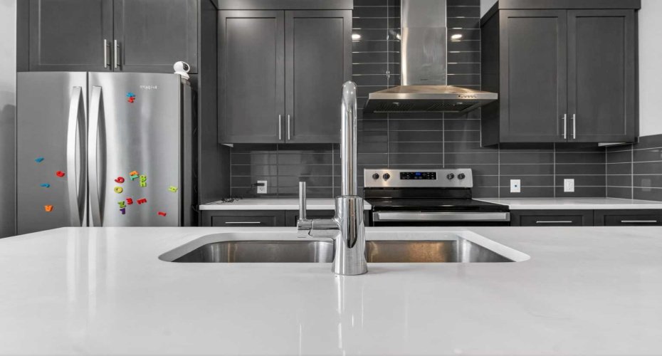 124 Chelsea Glen, Chestermere, Alberta T1X 2P4, 5 Bedrooms Bedrooms, ,4 BathroomsBathrooms,Residential,For Sale,Chelsea,A2302868