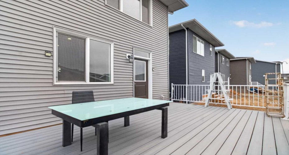 124 Chelsea Glen, Chestermere, Alberta T1X 2P4, 5 Bedrooms Bedrooms, ,4 BathroomsBathrooms,Residential,For Sale,Chelsea,A2302868