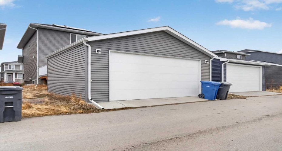 124 Chelsea Glen, Chestermere, Alberta T1X 2P4, 5 Bedrooms Bedrooms, ,4 BathroomsBathrooms,Residential,For Sale,Chelsea,A2302868