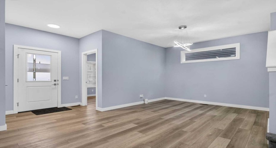 124 Chelsea Glen, Chestermere, Alberta T1X 2P4, 5 Bedrooms Bedrooms, ,4 BathroomsBathrooms,Residential,For Sale,Chelsea,A2302868