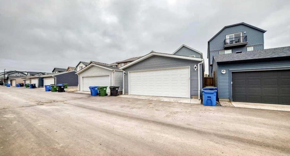 149 Lavender Manor, Calgary, Alberta T3S 0G7, 3 Bedrooms Bedrooms, ,3 BathroomsBathrooms,Residential,For Sale,Lavender,A2303116