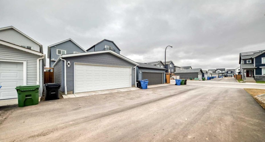 149 Lavender Manor, Calgary, Alberta T3S 0G7, 3 Bedrooms Bedrooms, ,3 BathroomsBathrooms,Residential,For Sale,Lavender,A2303116