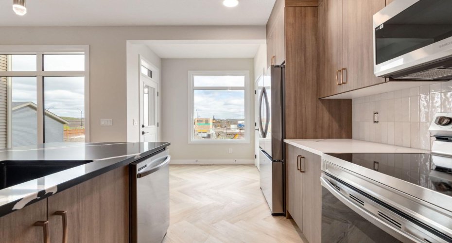 214 Sora Gardens, Calgary, Alberta T3S 0m7, 3 Bedrooms Bedrooms, ,3 BathroomsBathrooms,Residential,For Sale,Sora,A2303190