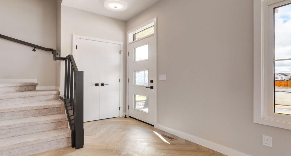 214 Sora Gardens, Calgary, Alberta T3S 0m7, 3 Bedrooms Bedrooms, ,3 BathroomsBathrooms,Residential,For Sale,Sora,A2303190