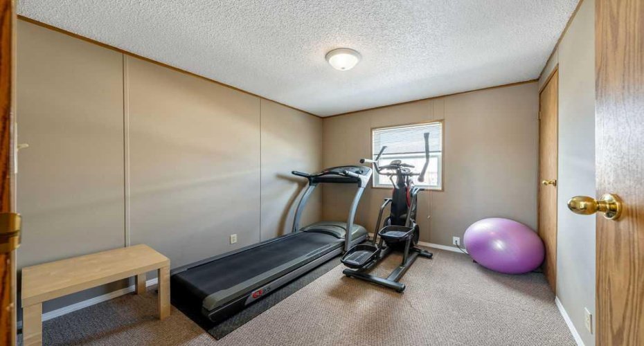 131 Heritage Drive, Okotoks, Alberta T1S 1M4, 3 Bedrooms Bedrooms, ,2 BathroomsBathrooms,Mobile,For Sale,Heritage,A2303205