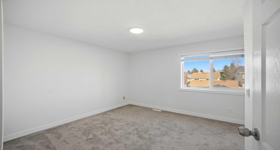 24 Martindale Drive, Calgary, Alberta T3J2V6, 4 Bedrooms Bedrooms, ,4 BathroomsBathrooms,Residential,For Sale,Martindale,A2301127