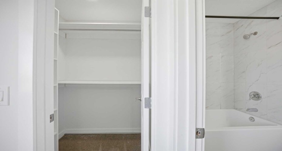 24 Martindale Drive, Calgary, Alberta T3J2V6, 4 Bedrooms Bedrooms, ,4 BathroomsBathrooms,Residential,For Sale,Martindale,A2301127