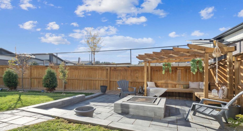 206 Riviera View, Cochrane, Alberta T4C 0Z1, 3 Bedrooms Bedrooms, ,4 BathroomsBathrooms,Residential,For Sale,Riviera,A2301191