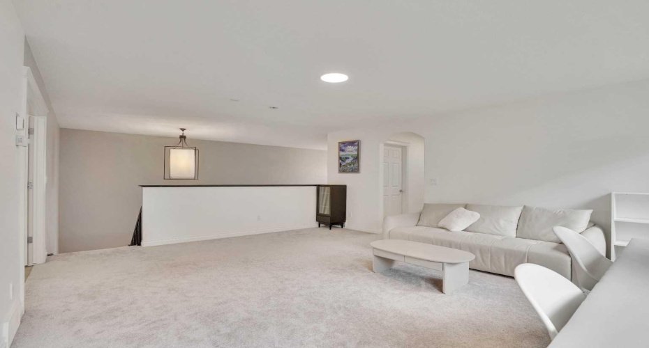 85 evansborough Way, Calgary, Alberta t3p 0m6, 4 Bedrooms Bedrooms, ,4 BathroomsBathrooms,Residential,For Sale,evansborough,A2303256