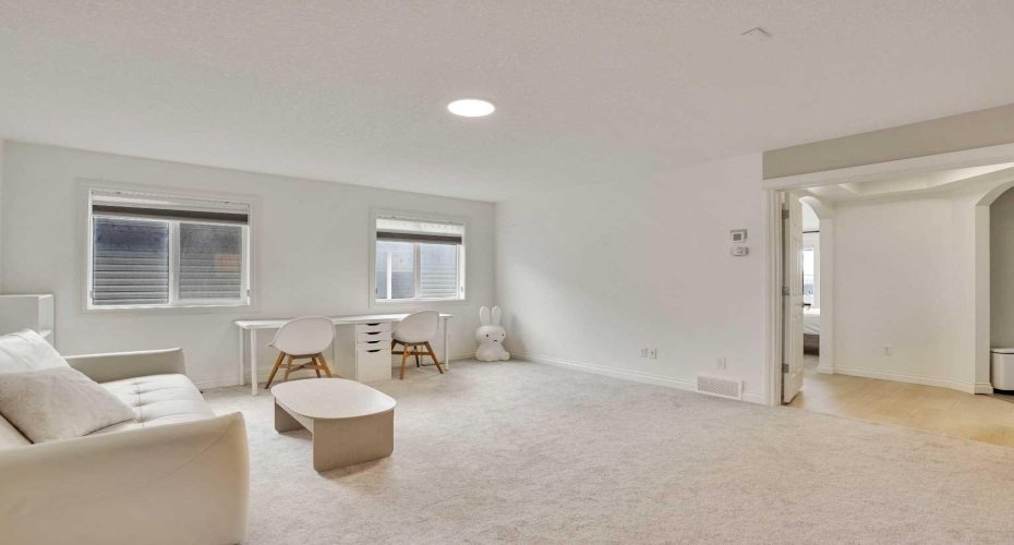 85 evansborough Way, Calgary, Alberta t3p 0m6, 4 Bedrooms Bedrooms, ,4 BathroomsBathrooms,Residential,For Sale,evansborough,A2303256