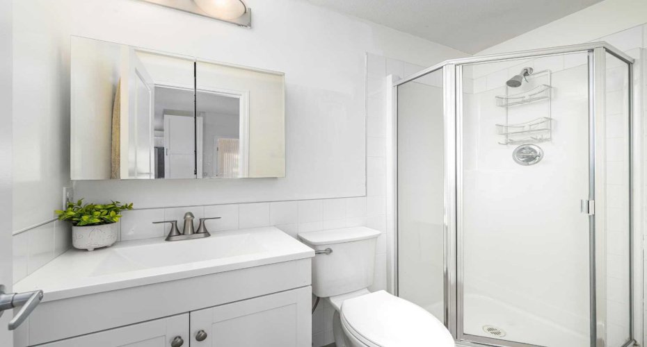 15204 Bannister Road, Calgary, Alberta T2X3T4, 2 Bedrooms Bedrooms, ,2 BathroomsBathrooms,Residential,For Sale,Bannister,A2276745