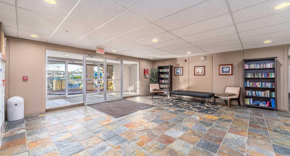 15204 Bannister Road, Calgary, Alberta T2X3T4, 2 Bedrooms Bedrooms, ,2 BathroomsBathrooms,Residential,For Sale,Bannister,A2276745