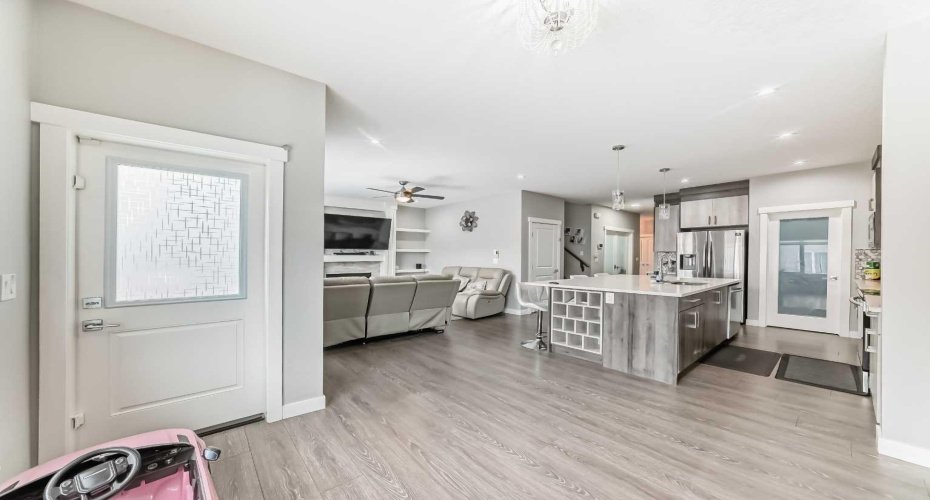 197 Baysprings Gardens, Airdrie, Alberta T4B5C5, 6 Bedrooms Bedrooms, ,4 BathroomsBathrooms,Residential,For Sale,Baysprings,A2290238