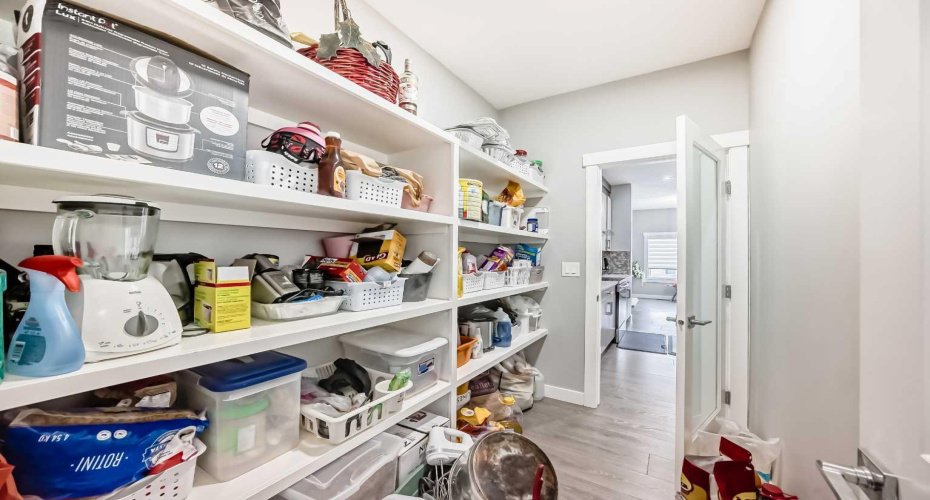 197 Baysprings Gardens, Airdrie, Alberta T4B5C5, 6 Bedrooms Bedrooms, ,4 BathroomsBathrooms,Residential,For Sale,Baysprings,A2290238