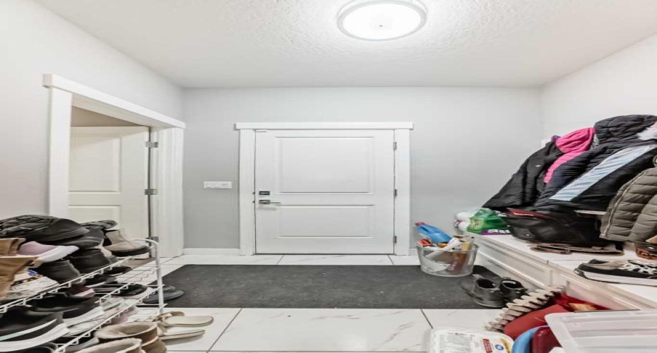 197 Baysprings Gardens, Airdrie, Alberta T4B5C5, 6 Bedrooms Bedrooms, ,4 BathroomsBathrooms,Residential,For Sale,Baysprings,A2290238