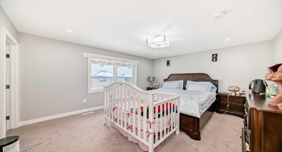 197 Baysprings Gardens, Airdrie, Alberta T4B5C5, 6 Bedrooms Bedrooms, ,4 BathroomsBathrooms,Residential,For Sale,Baysprings,A2290238