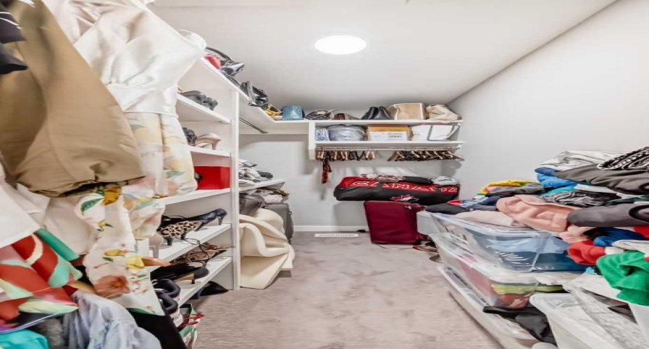 197 Baysprings Gardens, Airdrie, Alberta T4B5C5, 6 Bedrooms Bedrooms, ,4 BathroomsBathrooms,Residential,For Sale,Baysprings,A2290238