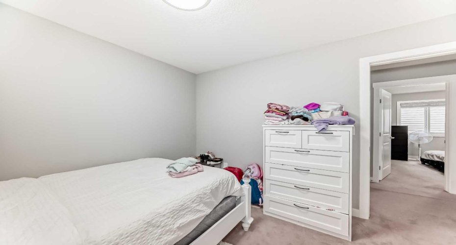 197 Baysprings Gardens, Airdrie, Alberta T4B5C5, 6 Bedrooms Bedrooms, ,4 BathroomsBathrooms,Residential,For Sale,Baysprings,A2290238