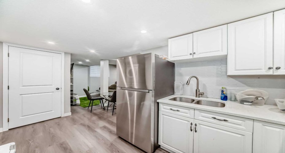 197 Baysprings Gardens, Airdrie, Alberta T4B5C5, 6 Bedrooms Bedrooms, ,4 BathroomsBathrooms,Residential,For Sale,Baysprings,A2290238