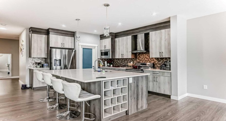 197 Baysprings Gardens, Airdrie, Alberta T4B5C5, 6 Bedrooms Bedrooms, ,4 BathroomsBathrooms,Residential,For Sale,Baysprings,A2290238