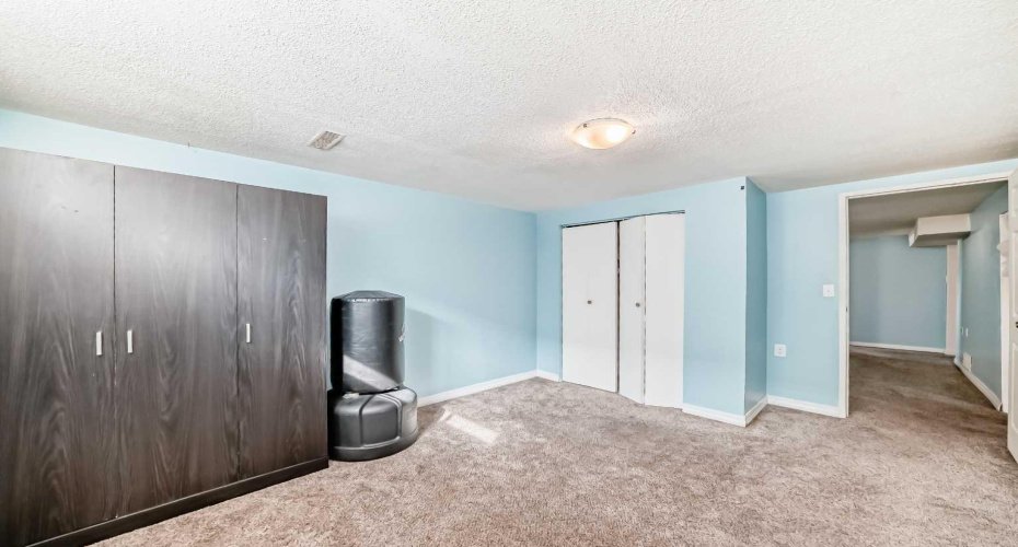 224 47 Street, Calgary, Alberta T2A 1P2, 5 Bedrooms Bedrooms, ,2 BathroomsBathrooms,Residential,For Sale,47,A2292822