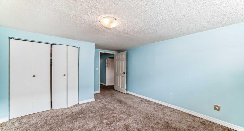 224 47 Street, Calgary, Alberta T2A 1P2, 5 Bedrooms Bedrooms, ,2 BathroomsBathrooms,Residential,For Sale,47,A2292822