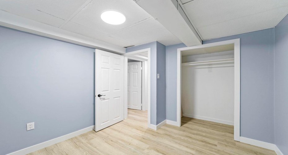 5444 50 Street, Camrose, Alberta T4V 3A8, 6 Bedrooms Bedrooms, ,2 BathroomsBathrooms,Residential,For Sale,50,A2293652