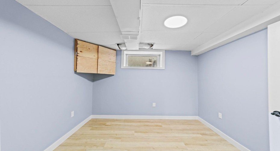 5444 50 Street, Camrose, Alberta T4V 3A8, 6 Bedrooms Bedrooms, ,2 BathroomsBathrooms,Residential,For Sale,50,A2293652