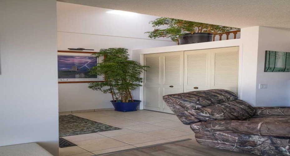 283 Abinger Crescent, Calgary, Alberta T2A6L2, 4 Bedrooms Bedrooms, ,3 BathroomsBathrooms,Residential,For Sale,Abinger,A2298921