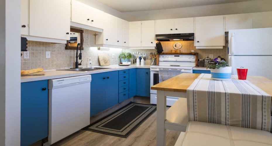 283 Abinger Crescent, Calgary, Alberta T2A6L2, 4 Bedrooms Bedrooms, ,3 BathroomsBathrooms,Residential,For Sale,Abinger,A2298921