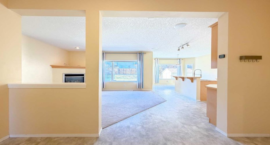 21 Panamount Hill, Calgary, Alberta T3K5R8, 3 Bedrooms Bedrooms, ,3 BathroomsBathrooms,Residential,For Sale,Panamount,A2300155