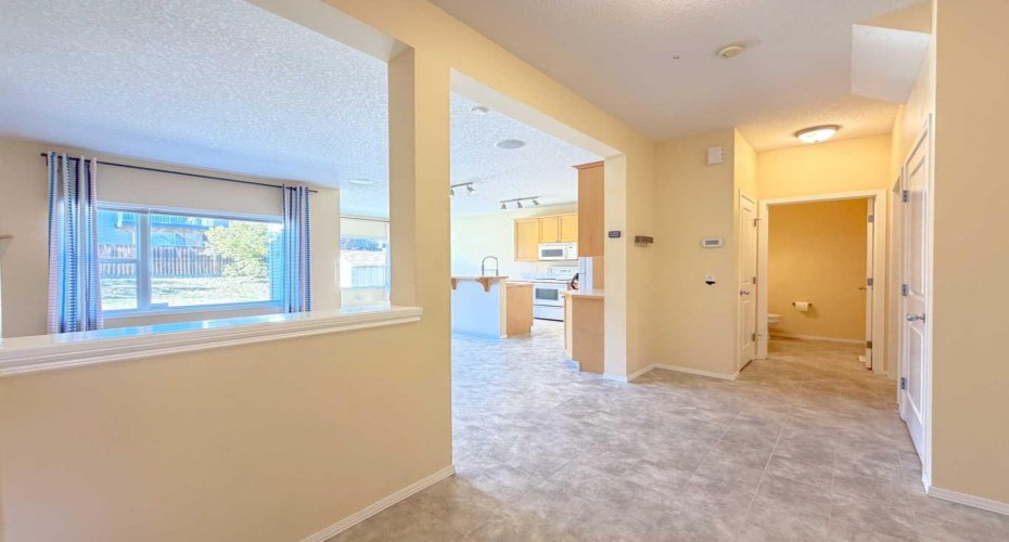 21 Panamount Hill, Calgary, Alberta T3K5R8, 3 Bedrooms Bedrooms, ,3 BathroomsBathrooms,Residential,For Sale,Panamount,A2300155